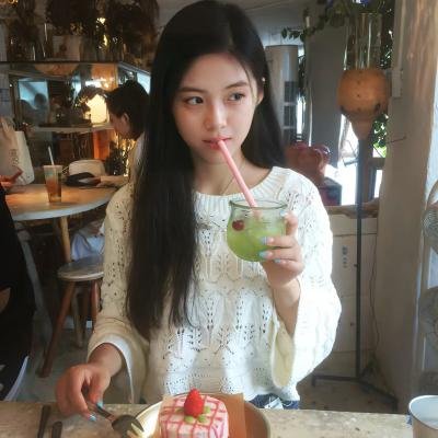 她不当女主很多年
